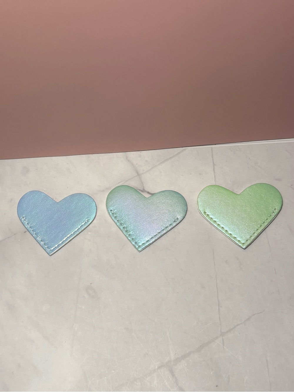 💚 Green and Blue Iridescent PU Leather Heart Shaped Corner Bookmarks - Set of 3